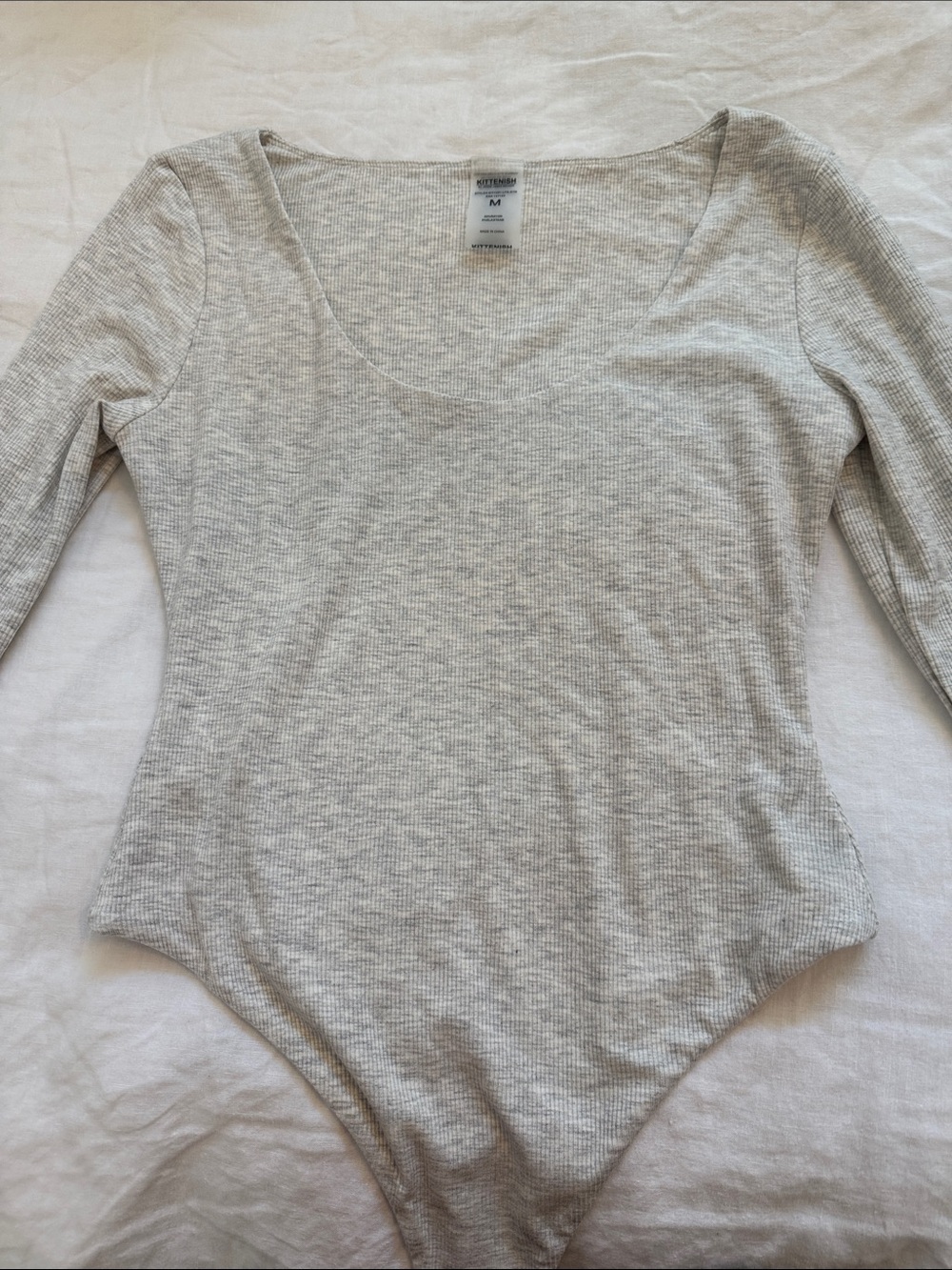 Kittenish Light Gray Ribbed Scoop-Neck Long Sleeve Bodysuit